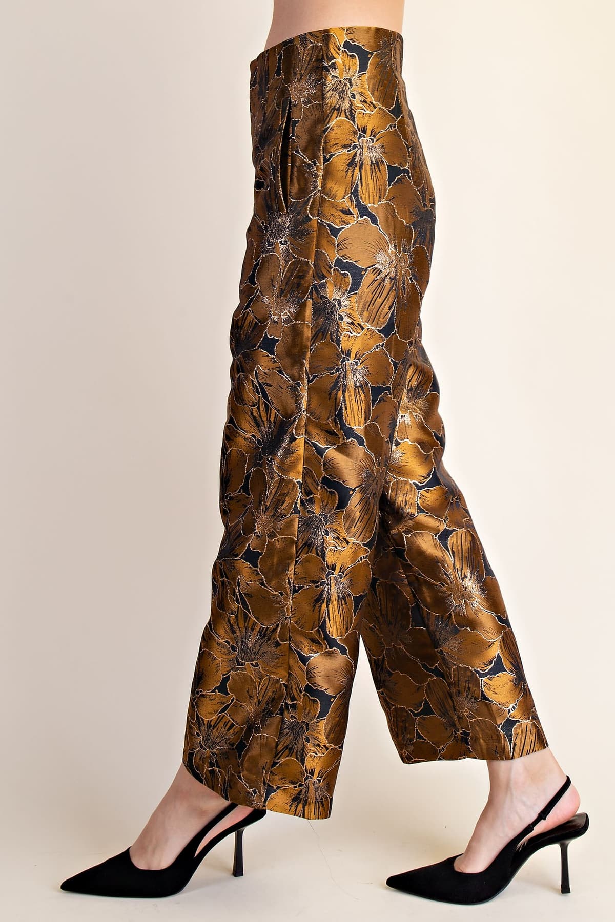 P8648 - BROWN